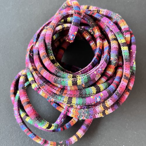 Cordon ethnique coton tissé diamètre 6 mm,vendu par 5,50m