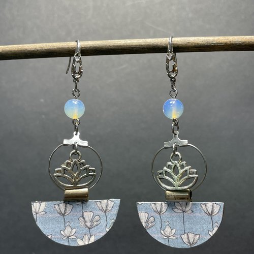 Boucle d'oreille japonaise