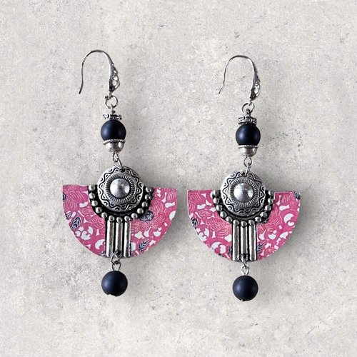 Boucle d'oreille japonaise