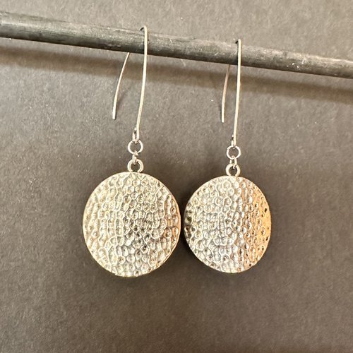 Boucles d’oreilles ethniques martelées