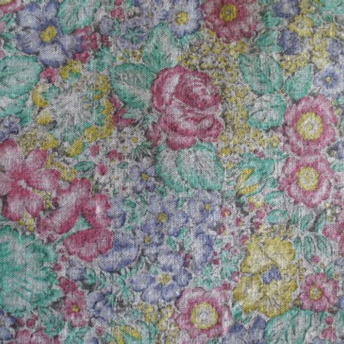 Tissu coupon 150 x 40 cm petites fleurs roses mauve et jaunes en 100 % coton pour créations couture, jeux et jouets, ours et poupées