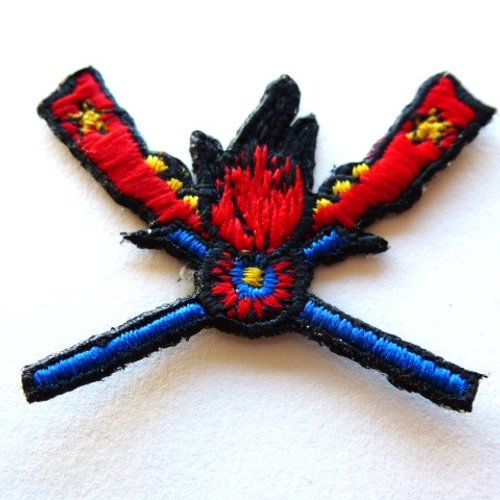 Applique patch écusson 5 cm x 4 cm américan army modèle original