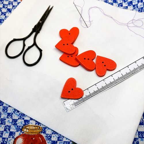 6 boutons coeur en bois orange vermillon