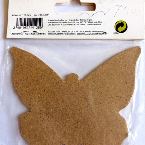 Papillon en carton pour travaux manuels enfants