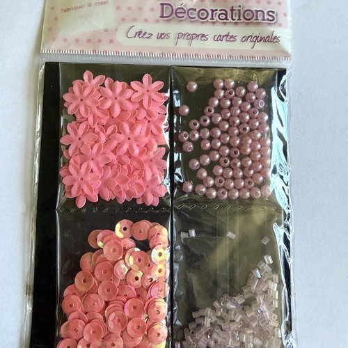 Lot de paillettes et perles roses