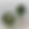 2 perles bicônes toupies 16 mm en acrylique style vintage vert light émeraude translucide et doré pe 349