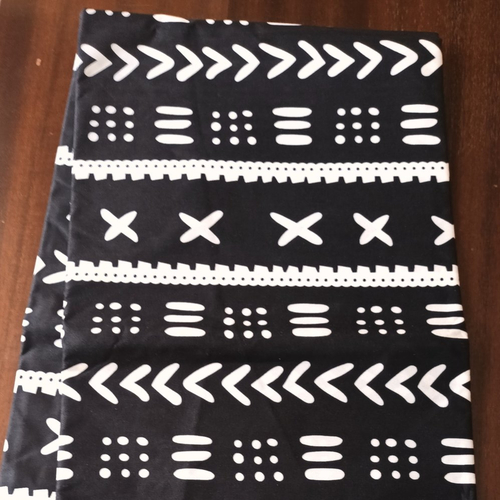 Coupon wax bogolan  polyester,tissu africain 45 cm x 115 cm, ankara fabrics, african print, ankara, imprimé bogolan noir et blanc