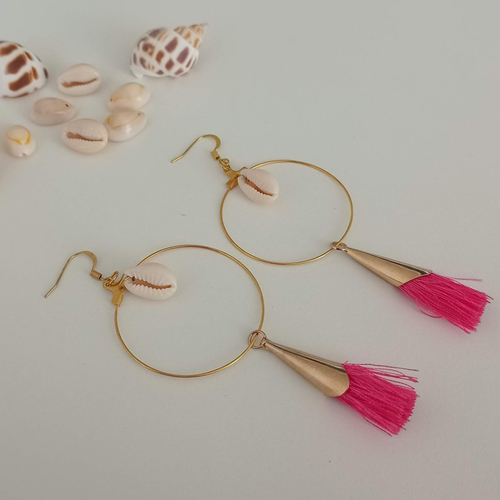 Boucles d'oreilles pompons rose fuschia