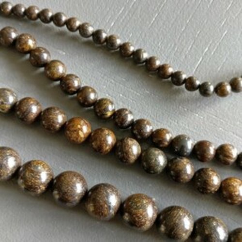 Lot de 10 perles de bronzite rondes en pierre naturelle 6 mm.