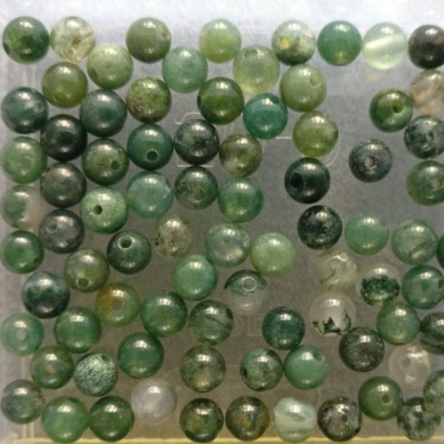 Lot de 10 perles d'agathe mousse verte rondes en pierre naturelle 4 mm.