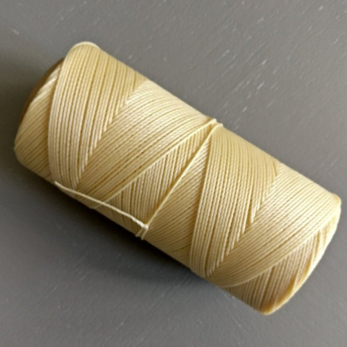 10 mètres fil macramé ciré linhasita  - polyester 0,8 mm d'épaisseur.  pour macramé, bijoux. cream réf 1310
