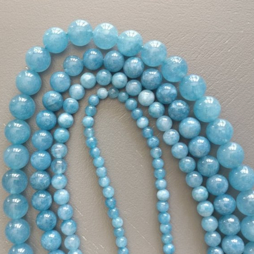 Lot de 10 perles de calcédoine bleu moyen rondes en pierre naturelle 8 mm.