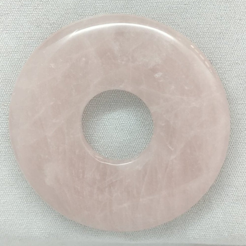 1 donut de quartz rose en pierre naturelle diamètre 40 mm trou 14 mm