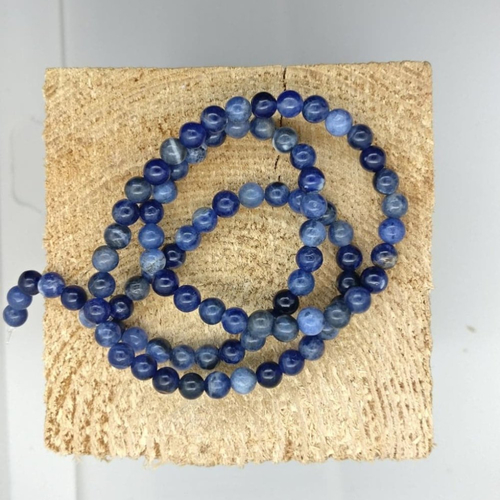 Lot de 10 perles de sodalite bleue rondes en pierre naturelle 4 mm.