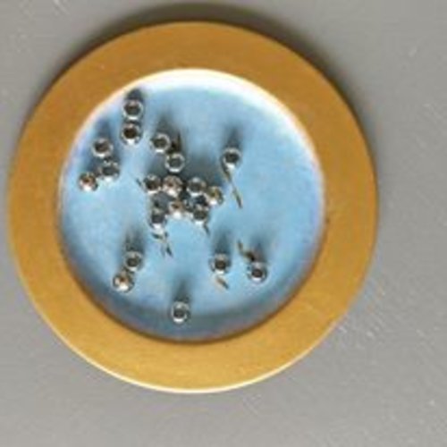 Lot de 20 perles à gros trou rhodium de 2.5 mm de diamètre extérieur.