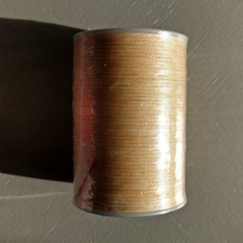 Bobine de fil plat ciré galaces - 90 mètres - polyester  0,8 mm d'épaisseur ref s005.  pour macramé, bijoux.
