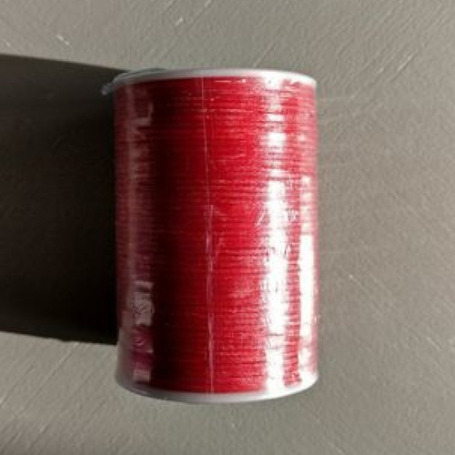 Bobine de fil plat ciré galaces - 90 mètres - polyester  0,8 mm d'épaisseur ref s049.  pour macramé, bijoux.