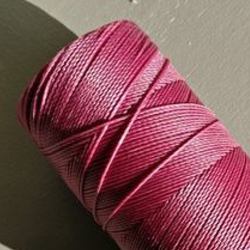 10 mètres fil macramé ciré linhasita  - polyester 0,8 mm d'épaisseur.  pour macramé, bijoux. violine réf 368