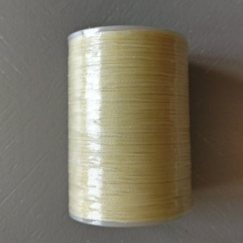 Bobine de fil plat ciré galaces - 90 mètres - polyester  0,8 mm d'épaisseur ref s008.  pour macramé, bijoux.