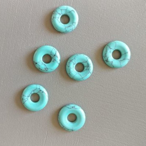 1 donut de turquoise en pierre naturelle diamètre 18 mm trou 6 mm