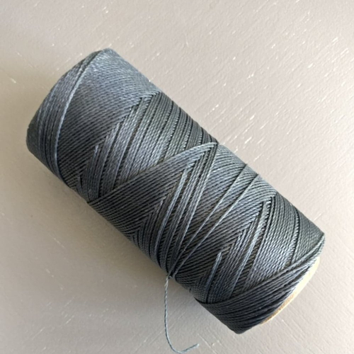 1 mètre ou + de  fil macramé ciré linhasita - polyester 1 mm d'épaisseur pour macramé, bijoux.  réf noir.
