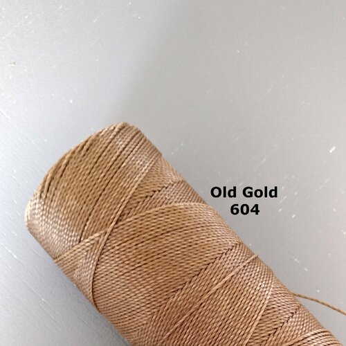 10 mètres fil macramé ciré linhasita  -polyester 1 mm d'épaisseur.  pour macramé, bijoux. old gold réf 604