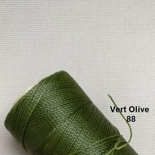 10 mètres fil macramé ciré linhasita - polyester 1 mm d'épaisseur.  pour macramé, bijoux. vert olive réf 88
