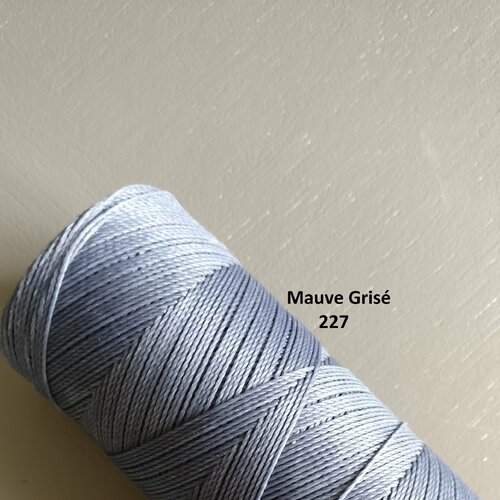 10 mètres fil macramé ciré linhasita  - polyester 0,8 mm d'épaisseur.  pour macramé, bijoux. mauve grisé réf 227