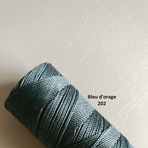 10 mètres fil macramé ciré linhasita polyester 1 mm d'épaisseur.  pour macramé, bijoux. bleu d'orage réf 202