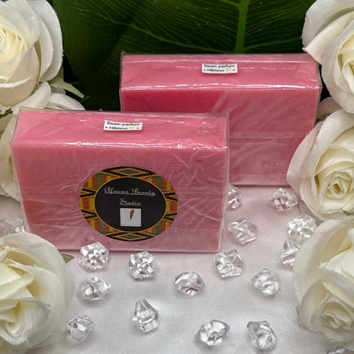 Savon artisanal parfum "hibiscus"