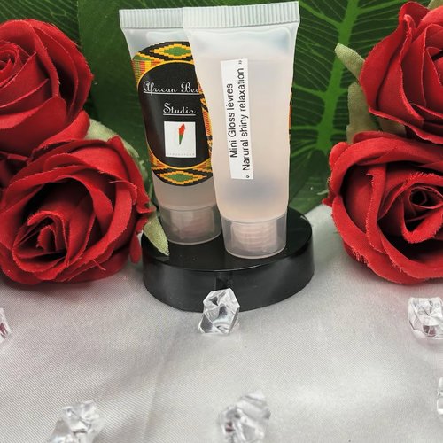 Lip oil "natural shiny relaxation"