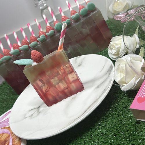 Savon artisanal ice drink "mojito-fraise"