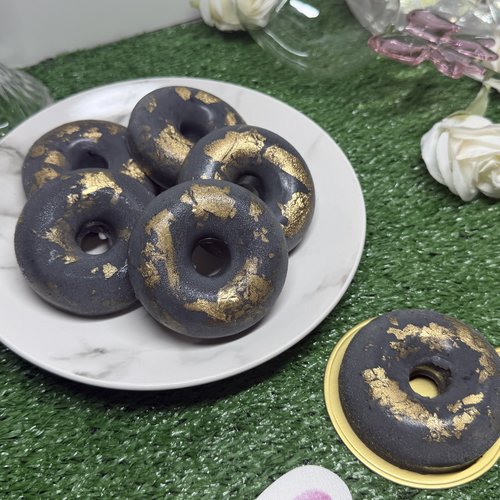 Savon artisanal donut parfum "black opium"
