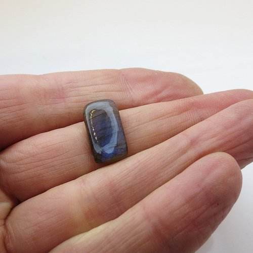 Cabochon pierre fine labradorite fabrication bijoux