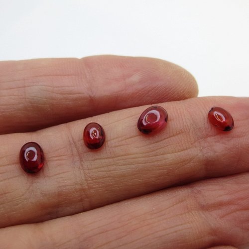 Cabochon pierre fine grenat rouge fabrication bijoux