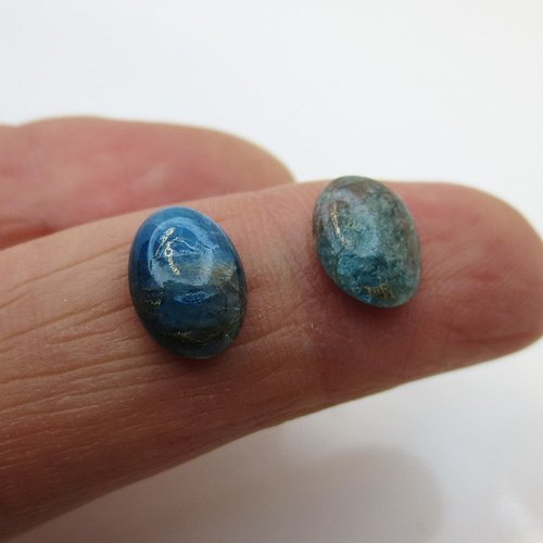 Cabochon pierre fine apatite bleue fabrication bijoux