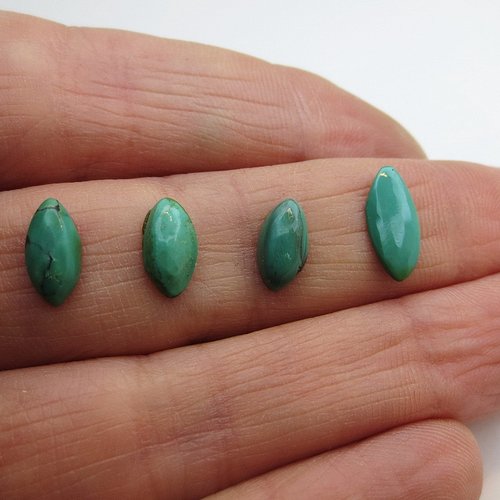 Cabochon pierre fine turquoise fabrication bijoux