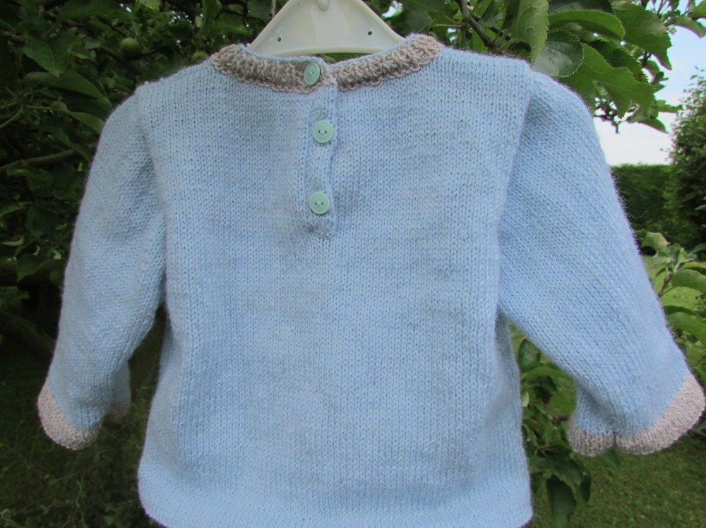 Pull En Laine Bebe Poche Kangourou Un Grand Marche