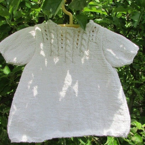 Robe tunique pour bébé  tricotée en coton