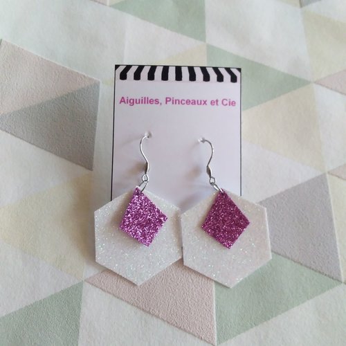 Boucles d'oreilles hexagonales blanc et violet