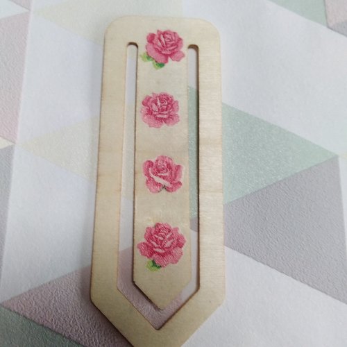 Marque page trombone motifs roses rose