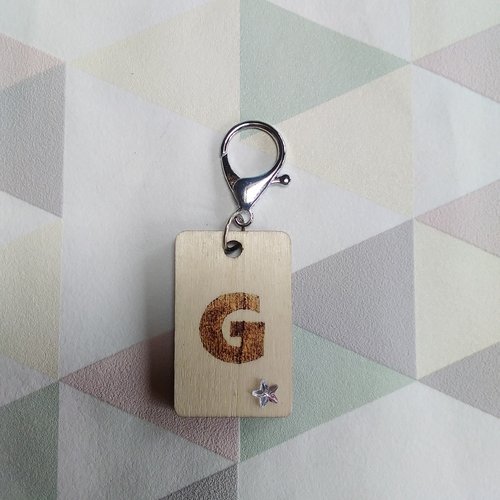 Porte clés rectangulaire motif lettre g