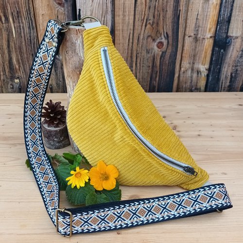 Sac banane velours côtelé moutarde