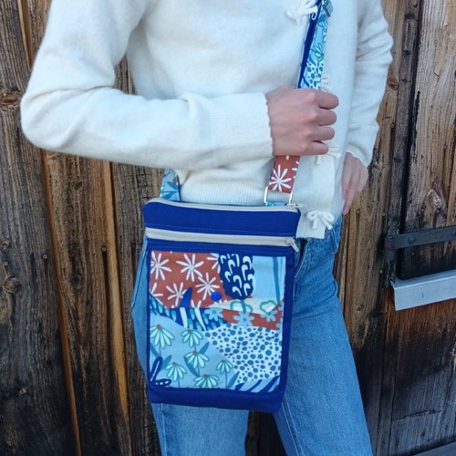 Pochette bandoulière bleue