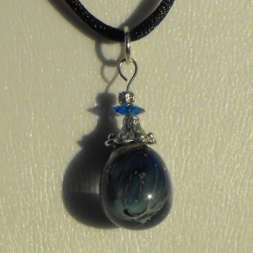 Pendentif verre filé cl.0663