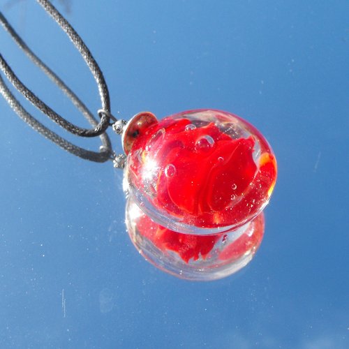 Pendentif verre filé cl.0845