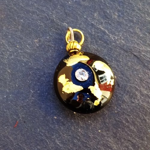 Pendentif verre filé, perle au chalumeau, cl.0977