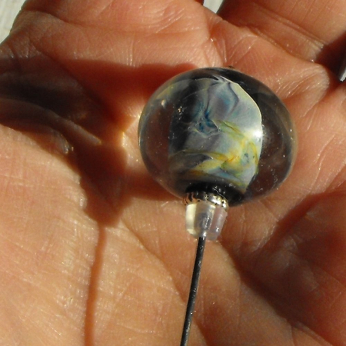 Broche fibule en verre filé broch.0173