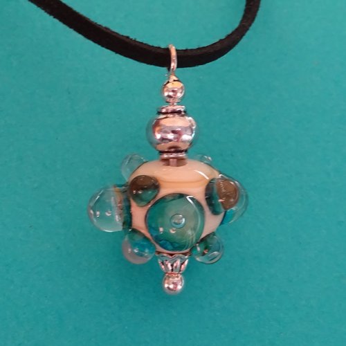 Pendentif perle d'art en verre filé cl.1039