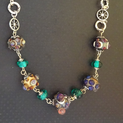 Collier sautoir en perles de verre filé cl.1037